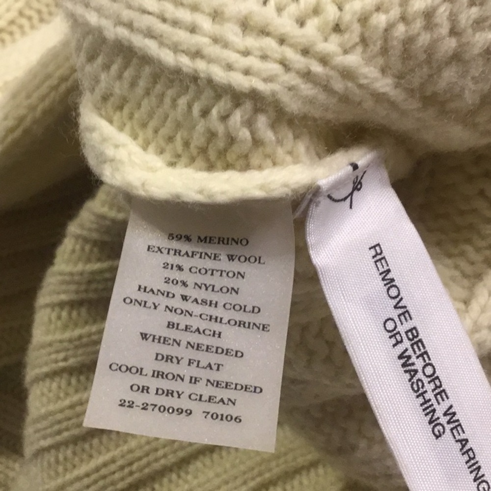 🌹GUC Ann Taylor Pastel Yellow Wool Turtle Neck,XS - Picture 5 of 8